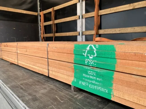 trä av högsta kvalitet