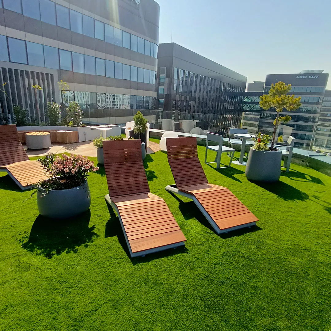 Stilo-parksolstol på terrassen