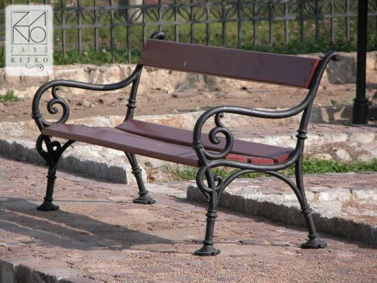 Dekorativa bänkar av gjutjärn