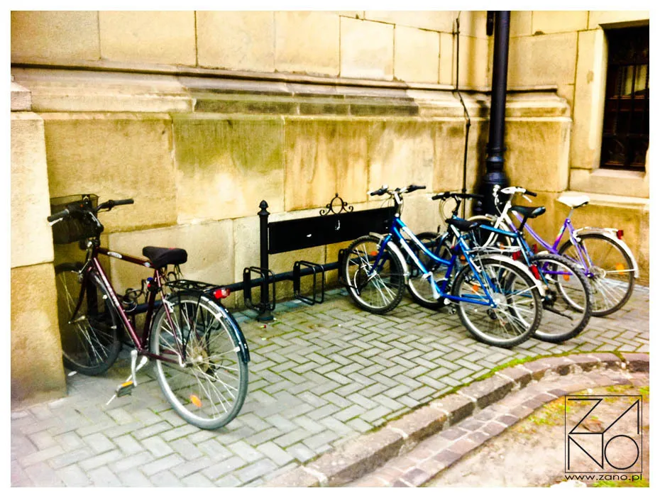 cykelställ med utrymme för reklam