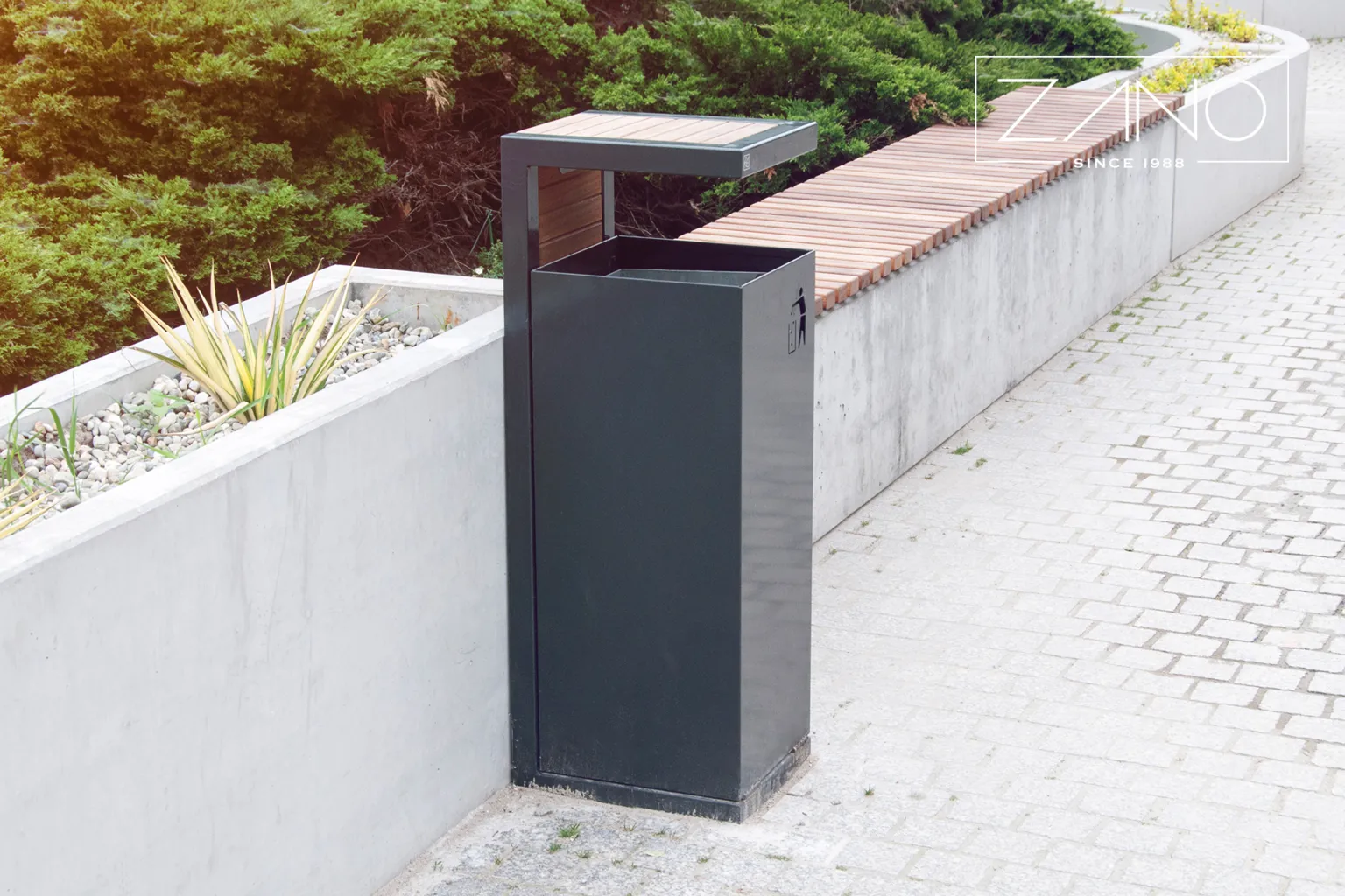Papperskorg i stål