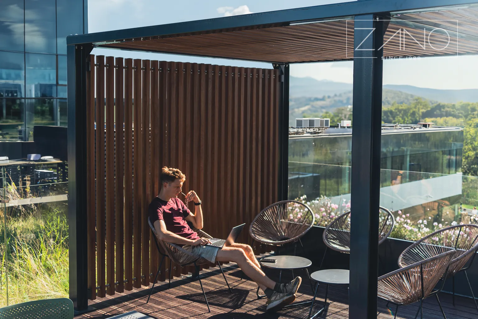 pergola zano stadsmöbler