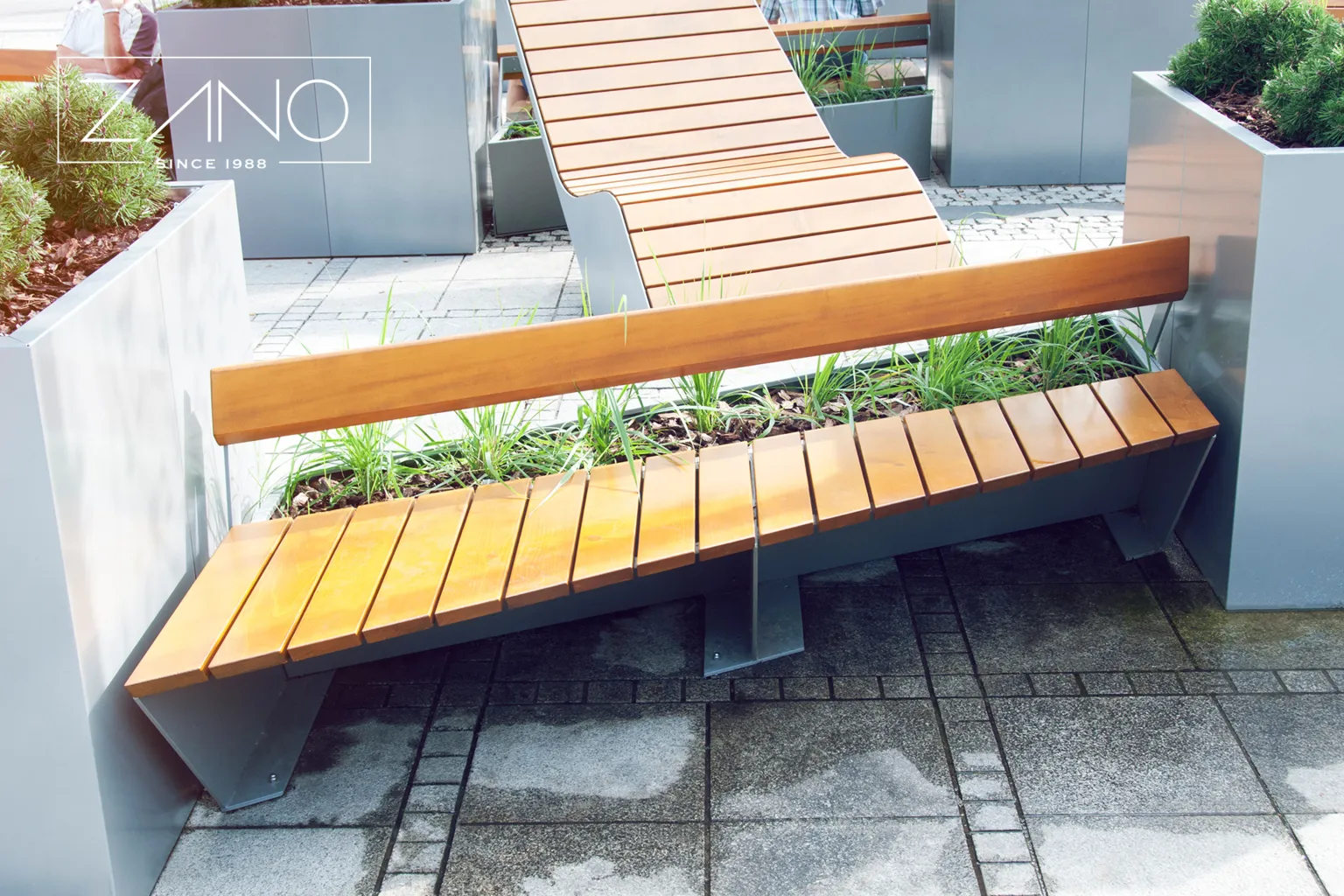 PENROSE | En modern, modulär stadsbänk med planteringskärl