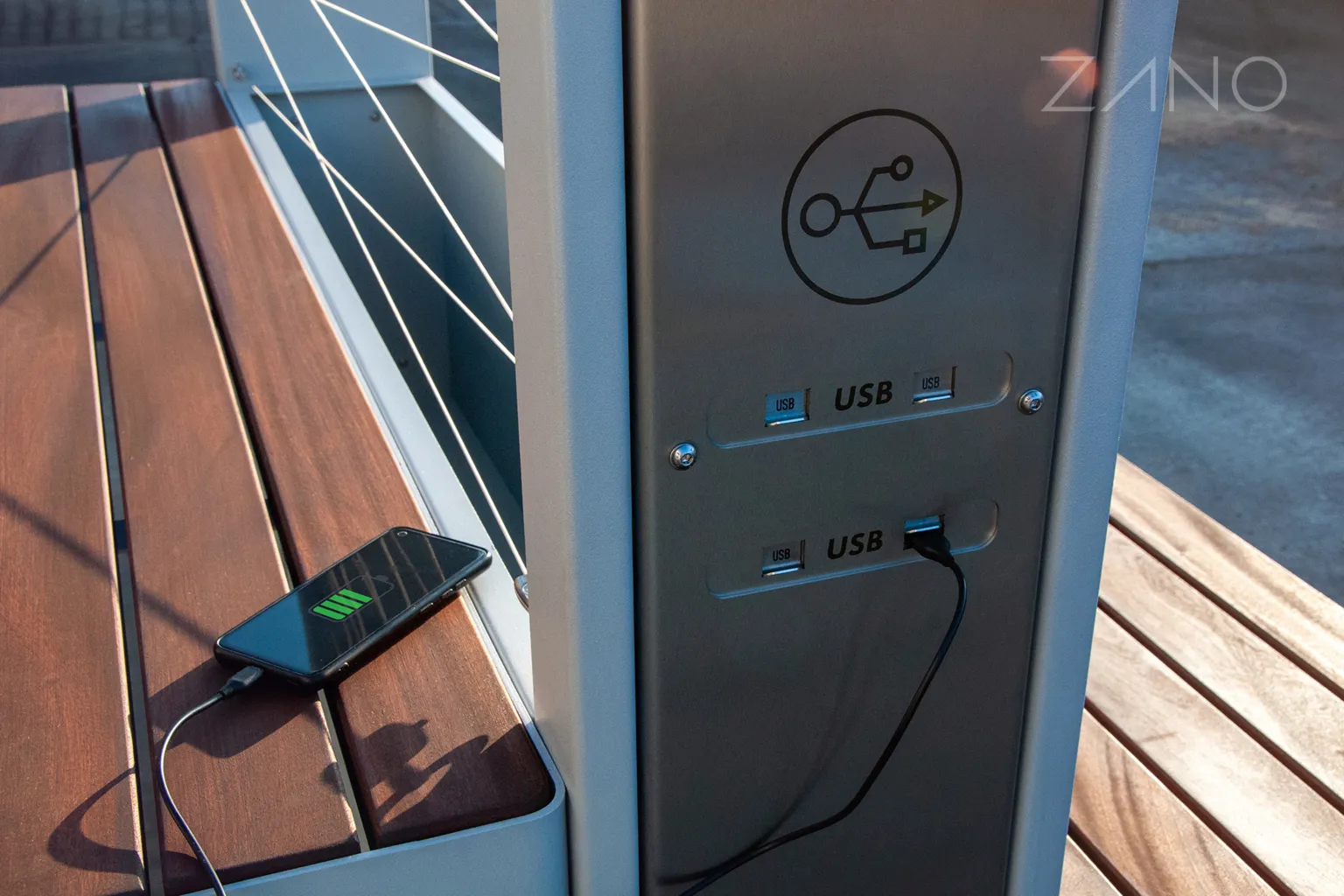 Scandik USB-solcellsladdare