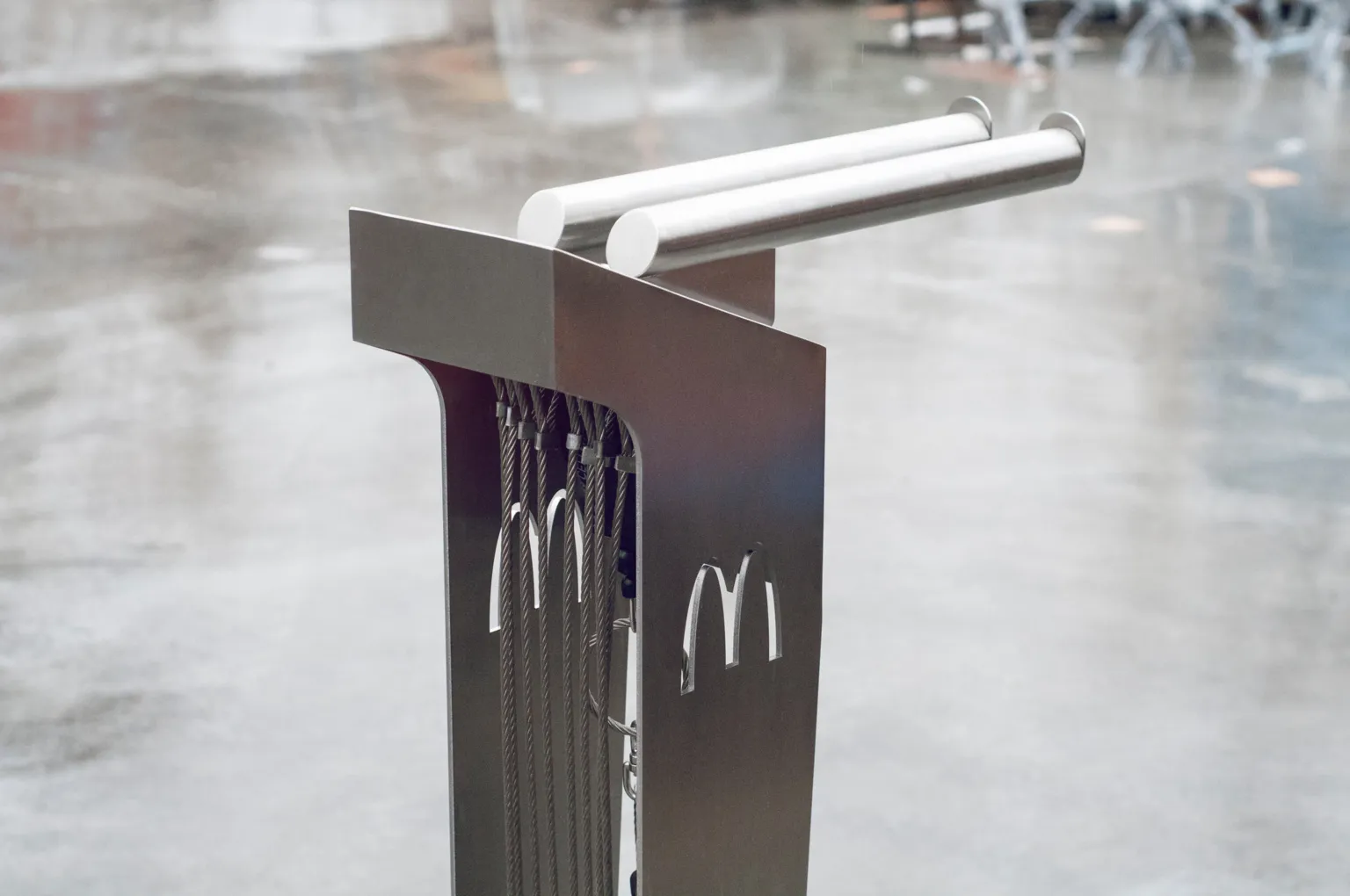 Kangu-stationen med McDonald's-logotypen